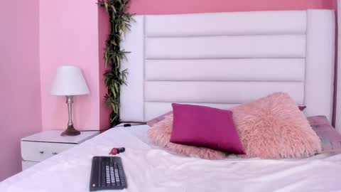 abbey_walker online show from February 26, 2025, 3:10 am