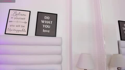 Snapshot of abbey_walker chatting on March 4, 2026, 11:27 am abbey_walker online show from March 4, 2026, 11:27 am