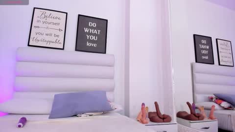 Snapshot of abbey_walker chatting on March 26, 2026, 11:49 am abbey_walker online show from March 26, 2026, 11:49 am