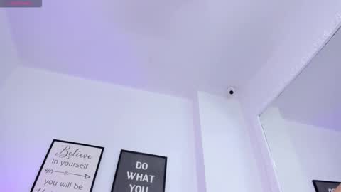 Snapshot of abbey_walker chatting on March 27, 2026, 11:10 am abbey_walker online show from March 27, 2026, 11:10 am