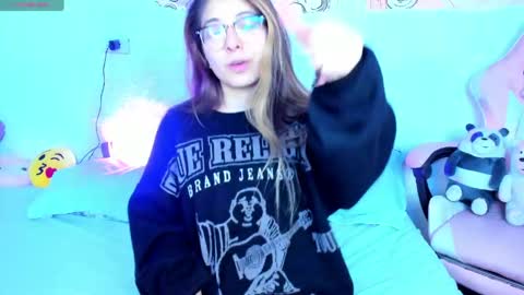 April online show from May 7, 2026, 4:51 am