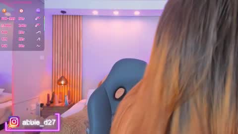 Snapshot of abbieedmond chatting on October 12, 2025, 4:00 am Abbie Edmond online show from October 12, 2025, 4:00 am