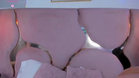 abbiejones_ online show from January 5, 2026, 5:27 pm