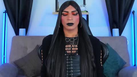 Abbigail Fuster  online show from May 4, 2026, 10:33 am
