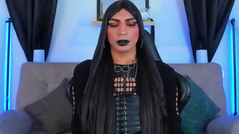 Abbigail Fuster  online show from May 7, 2026, 10:31 am