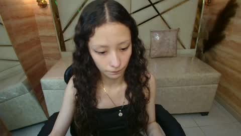 Snapshot of abby__r chatting on May 19, 2026, 12:44 pm Abby online show from May 19, 2026, 12:44 pm