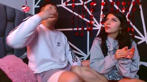 Abby y Crhiss  online show from February 15, 2025, 6:33 am