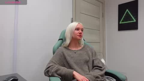 ABBY LAKER online show from September 28, 2025, 5:57 am