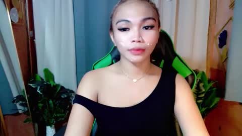abby_luxpinay online show from November 10, 2025, 4:33 am