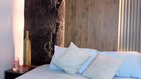 Abbygail online show from October 24, 2025, 2:24 pm