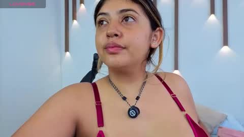 Abbygail online show from December 5, 2025, 1:09 pm