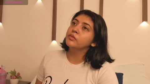 Abbygail online show from April 28, 2026, 12:21 pm