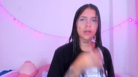 Snapshot of abby_rousee chatting on October 13, 2025, 2:06 pm abby_rousee online show from October 13, 2025, 2:06 pm