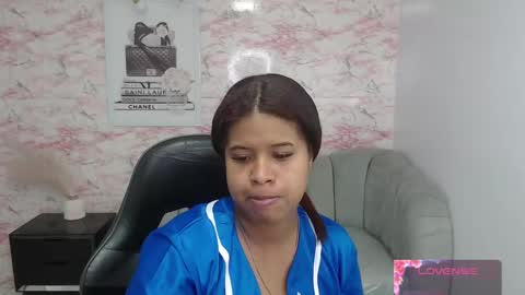 Snapshot of abby_t_ chatting on September 27, 2025, 3:00 am abby online show from September 27, 2025, 3:00 am