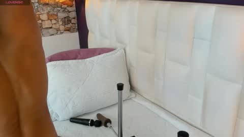 abbyadams23 online show from November 24, 2025, 3:17 am