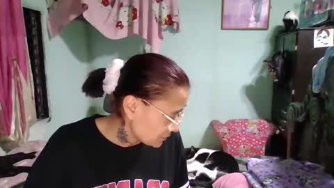 Snapshot of abbyasher chatting on December 17, 2024, 12:45 am Abby online show from December 17, 2024, 12:45 am