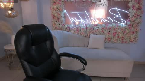 Abby Dalton  online show from January 4, 2025, 10:38 am