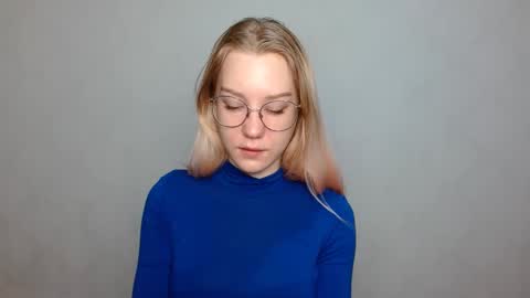 Abby Lovense is active online show from January 18, 2025, 9:34 am