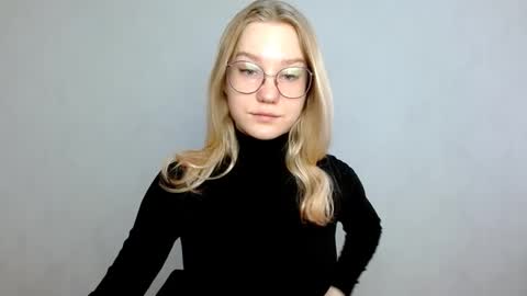 Abby Lovense is active online show from March 6, 2025, 8:30 am