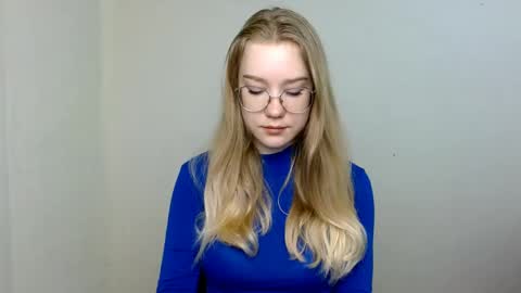 Snapshot of abbymoore__ chatting on May 3, 2026, 10:21 am Abby Lovense is active online show from May 3, 2026, 10:21 am