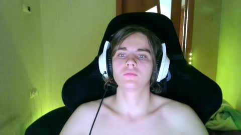 Snapshot of abbysal_blade chatting on October 30, 2025, 7:32 am abbysal_blade online show from October 30, 2025, 7:32 am