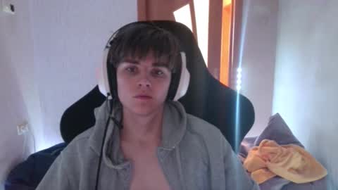 abbysal_blade online show from January 13, 2026, 9:58 am