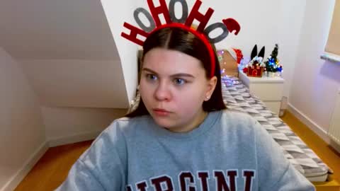 Snapshot of abbyvibe chatting on December 18, 2025, 10:43 am abbyvibe online show from December 18, 2025, 10:43 am