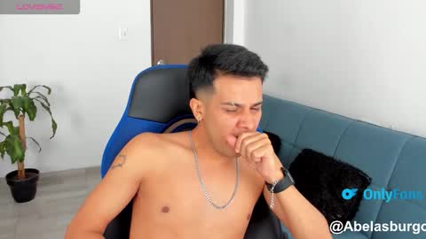 Independence model AbelAsburgo online show from November 23, 2025, 2:28 pm