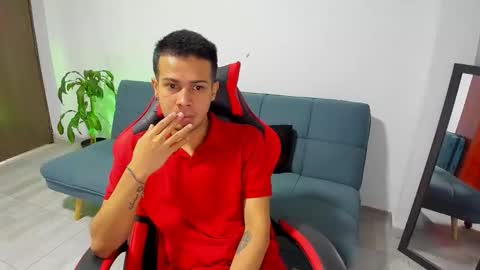 Independence model AbelAsburgo online show from March 6, 2026, 1:24 am