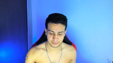Independence model AbelAsburgo online show from July 25, 2026, 2:42 am