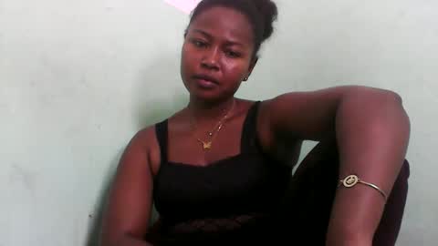 abella677022 online show from February 15, 2026, 6:32 am