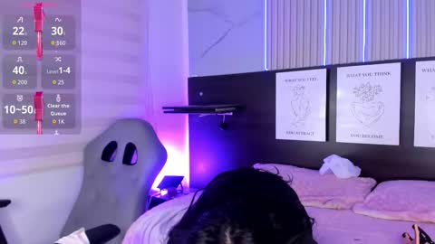 abella_as_ online show from November 28, 2025, 6:49 am