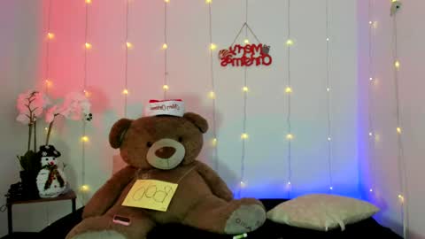  Abella and Kendra  online show from December 2, 2024, 9:06 pm