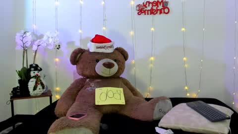  Abella and Kendra  online show from December 3, 2024, 9:45 pm
