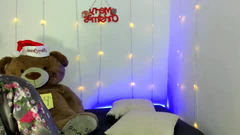  Abella and Kendra  online show from December 17, 2024, 7:04 pm