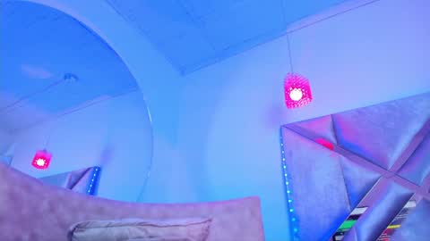 abelladgr online show from January 5, 2025, 6:02 am