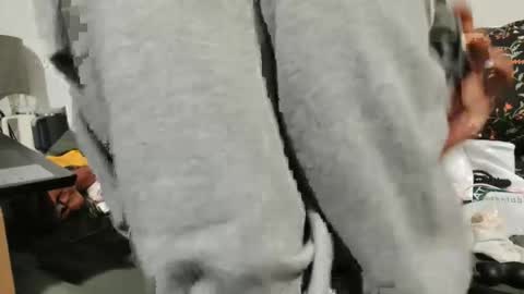 Naked Gentleman online show from April 4, 2026, 2:25 pm