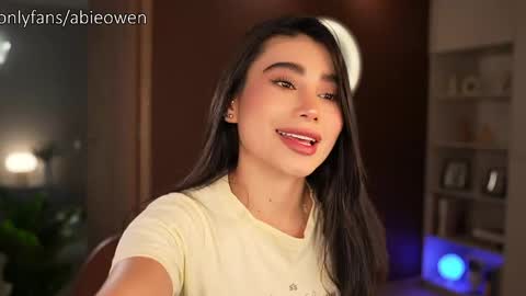 abie_owen online show from May 10, 2026, 10:26 pm