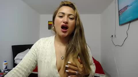 ximena online show from October 21, 2025, 1:45 pm