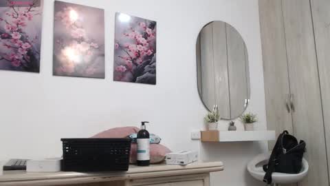 Snapshot of abigail_f00x chatting on March 14, 2026, 2:06 am Abigail online show from March 14, 2026, 2:06 am