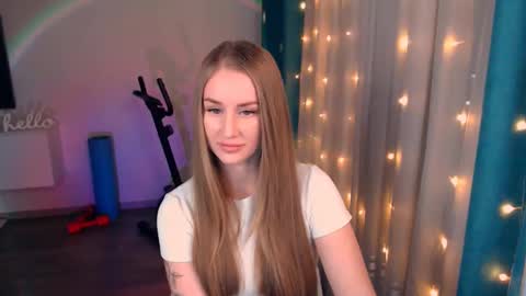 Anna online show from February 17, 2025, 6:37 pm
