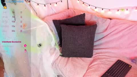 Snapshot of abigail_luna_ chatting on October 10, 2025, 5:17 am abi online show from October 10, 2025, 5:17 am