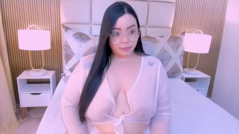 Abi wuw online show from May 21, 2026, 7:43 pm