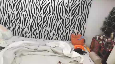 GoldenFish online show from January 5, 2026, 9:29 pm