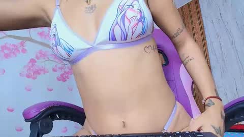 Snapshot of abigailsandoval chatting on April 7, 2026, 2:17 pm abi online show from April 7, 2026, 2:17 pm