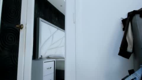 Abigail online show from November 13, 2025, 11:09 am