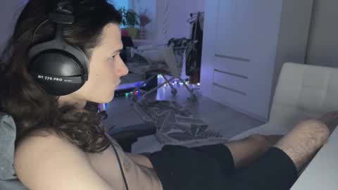 Snapshot of abobus123 chatting on February 25, 2026, 1:54 pm hi cum in pvt noi extra tip online show from February 25, 2026, 1:54 pm