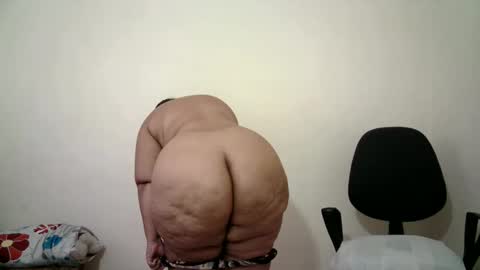 Snapshot of abril__ass chatting on January 24, 2025, 2:08 pm abril__ass online show from January 24, 2025, 2:08 pm