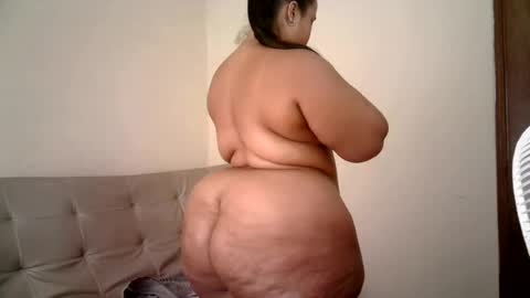 abril__ass online show from June 23, 2026, 1:53 pm