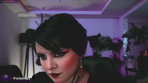 Snapshot of abril__colen chatting on May 8, 2026, 3:23 am April online show from May 8, 2026, 3:23 am